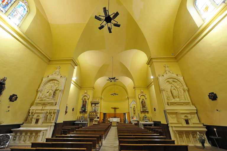 Intérieur église