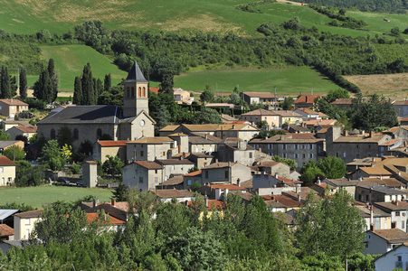 Village de St Georges de Luzençon